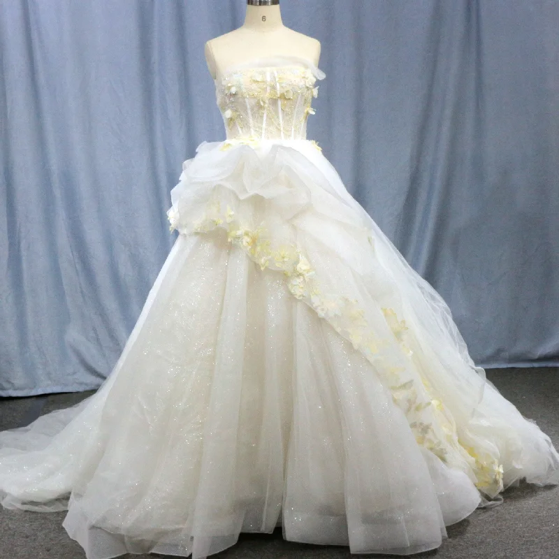 Ballgown Appliqued Strapless Tulle Wedding Dress With Flower