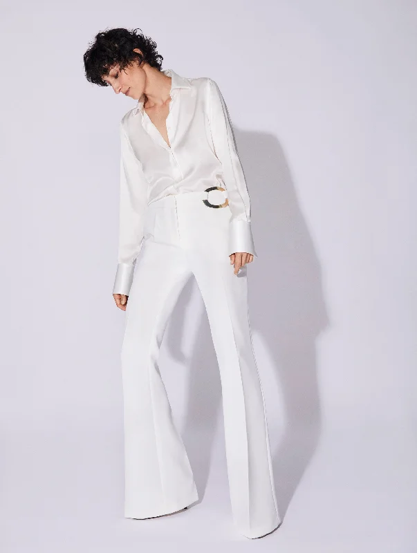 White crepe flared trousers with buckle