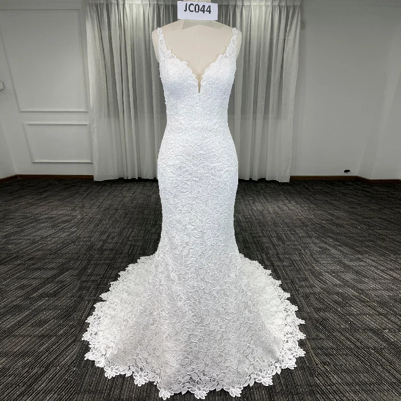 Elegant Multi-Lace Tank V-Neck Mermaid Wedding Dress