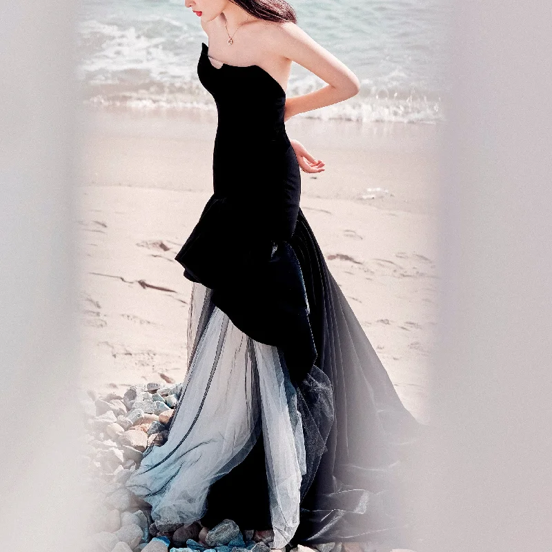 Strapless Velvet Mermaid Black Beach Wedding Dresses